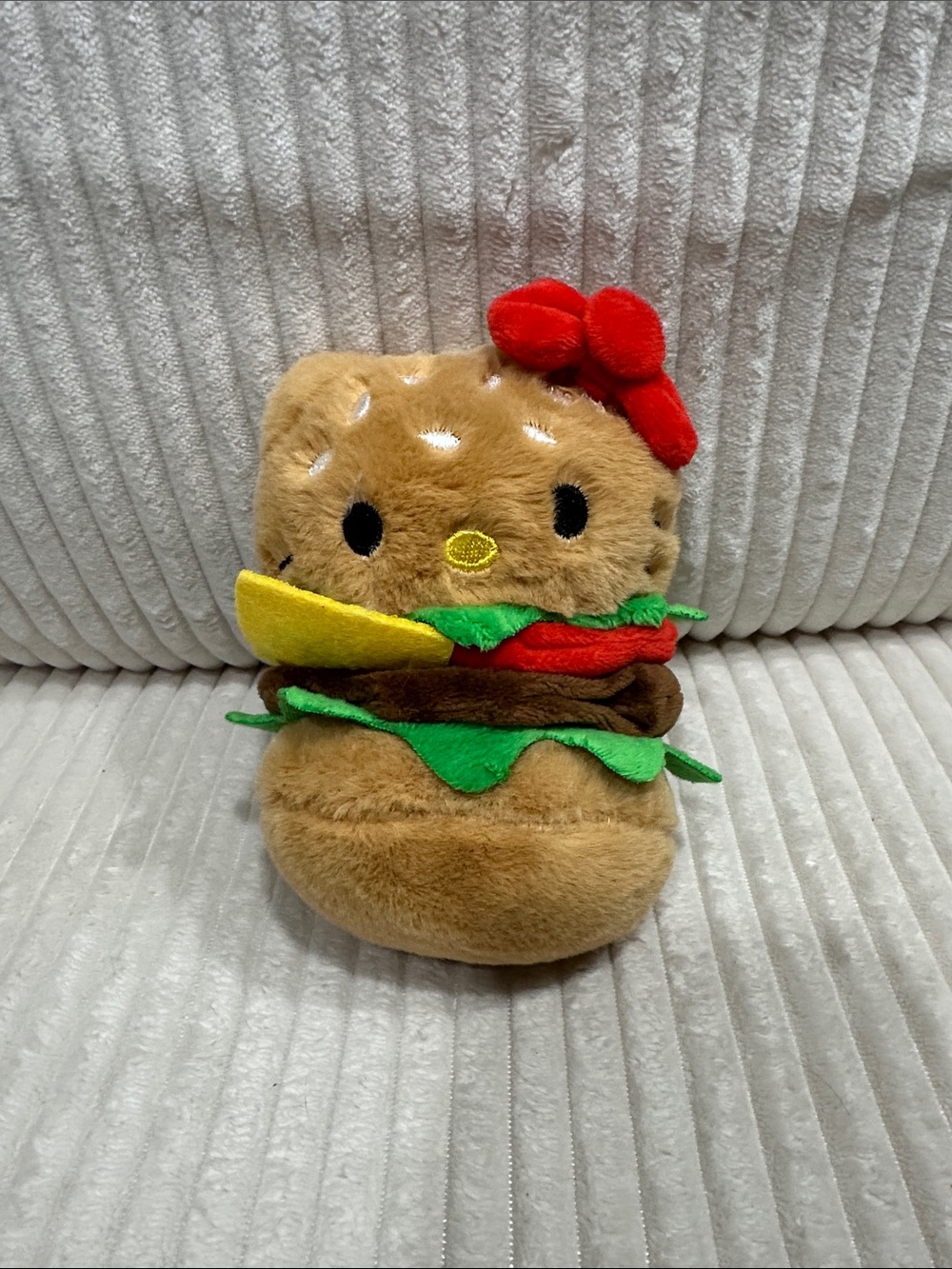 Plush Hello Kitty CheeseBurger Keychain. New. So cute!